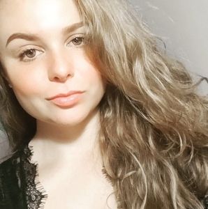 Meet your Posher, Bri